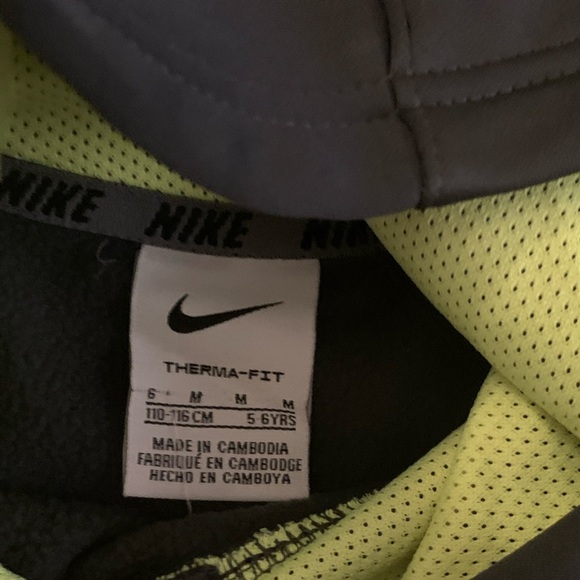 (5-6 YRS) Nike Swoosh Hoodie kids M - Picture 2 of 2